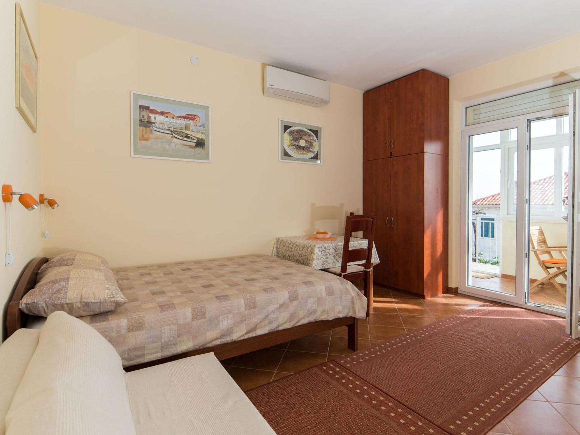 Pulastar - Studio Apartment With Terrace Dubrovnik Eksteriør billede